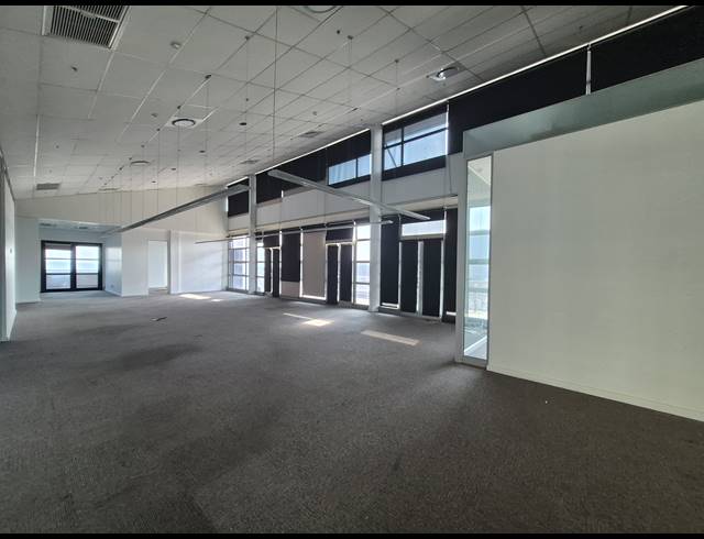 1,789M² OFFICE TO LET IN SANDTON CENTRAL